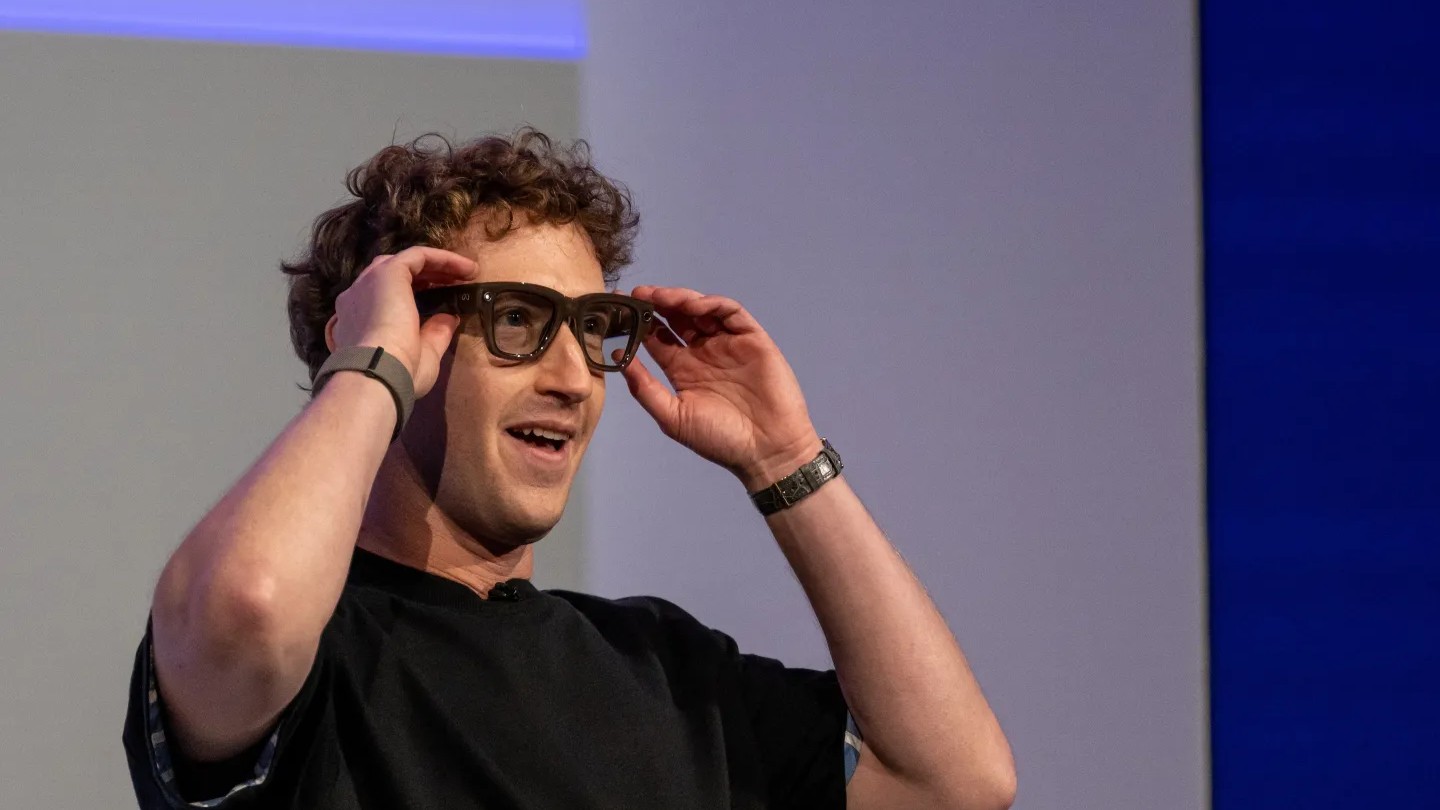 Meta’s Hidden Face Recognition in Smart Glasses: What the Code Reveals About Your Privacy