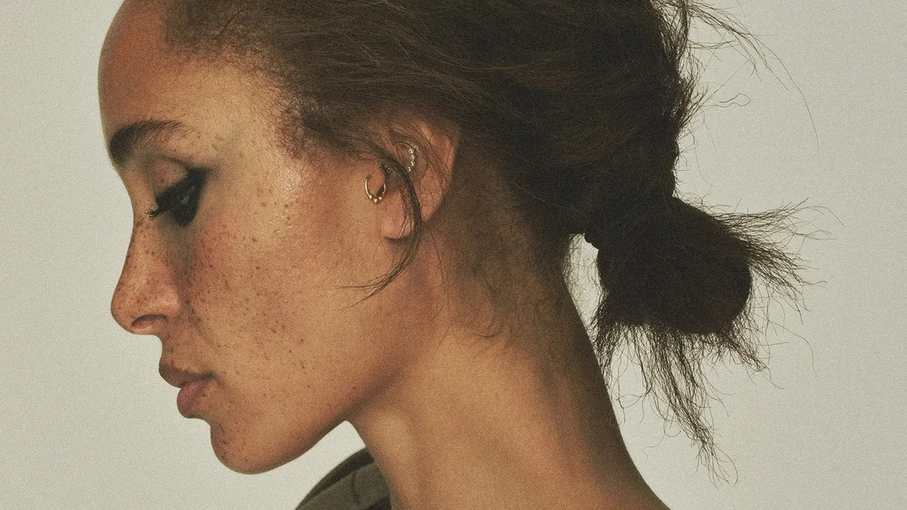 Does Buccal Facial Massage Sculpt Your Jawline?