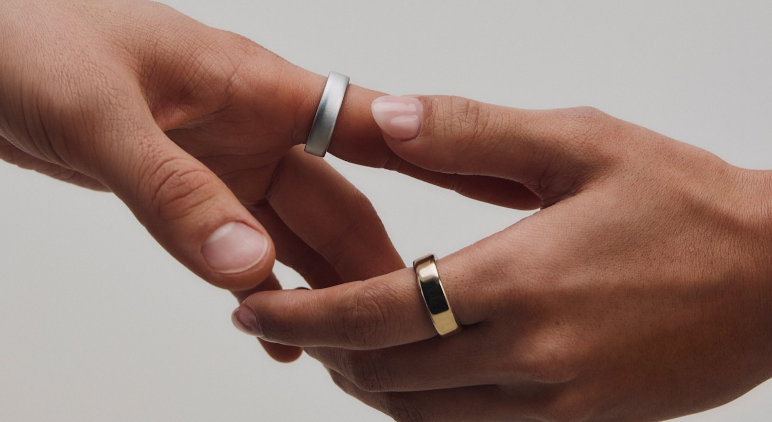 Oura Ring 5 vs Ring 4: Is the Thinner, Smarter Ring Worth It?