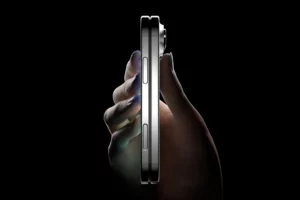 iPhone Fold Dummy Leak Hints at Bold Design and Single-Color Debut