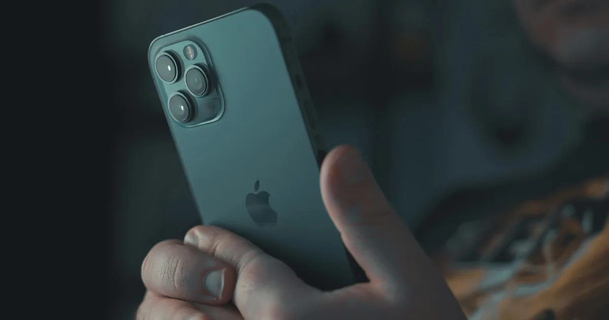 This Hidden iPhone App Tracker Reveals What Your Apps Know