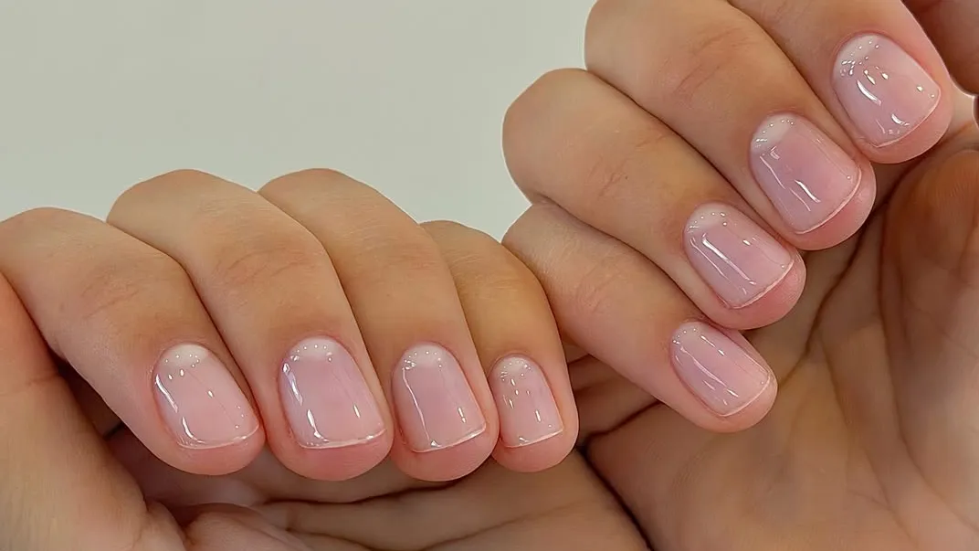 The No-Polish Manicure for Ultra-Glossy Natural Nails