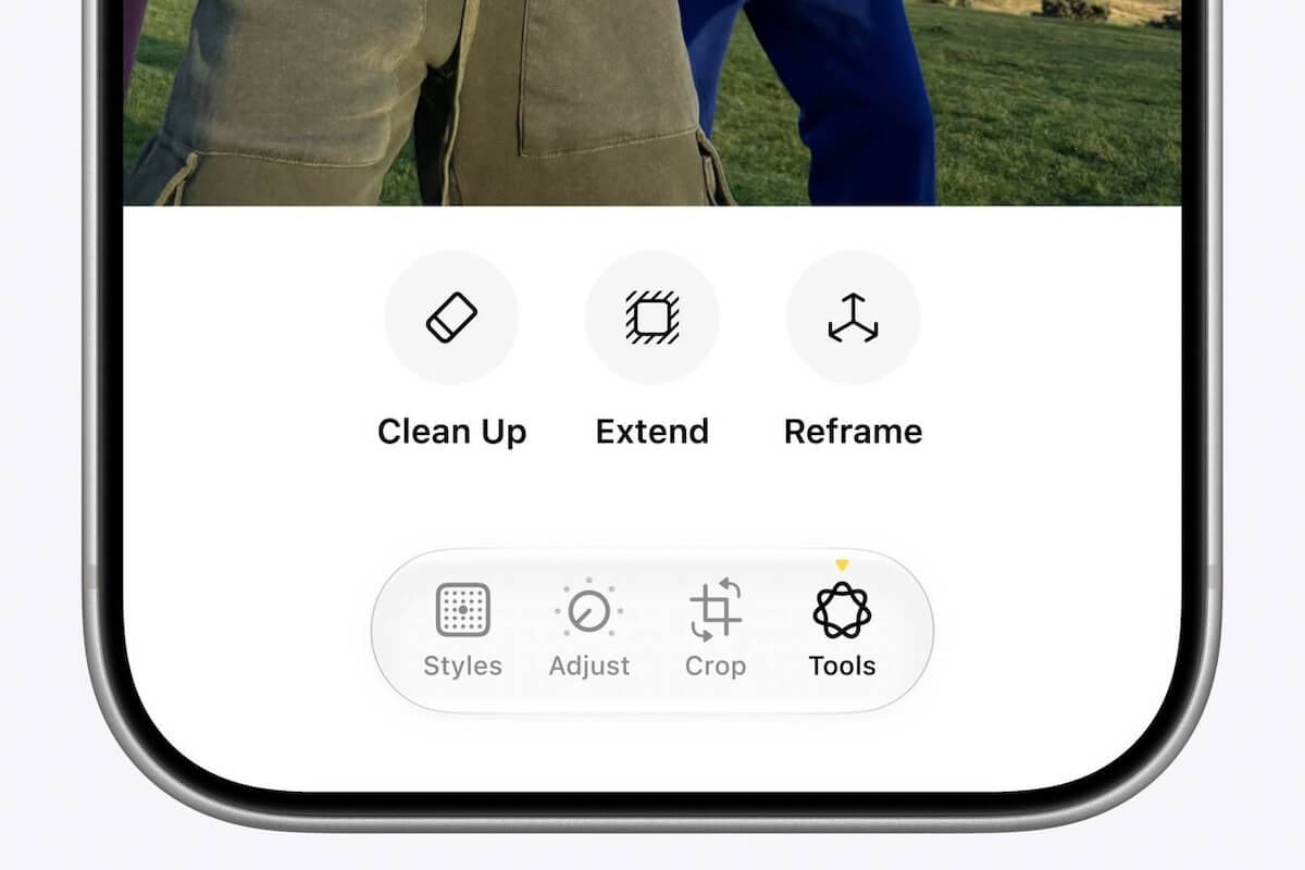 How Apple’s Spatial Reframing Lets You Move Inside Your Photos