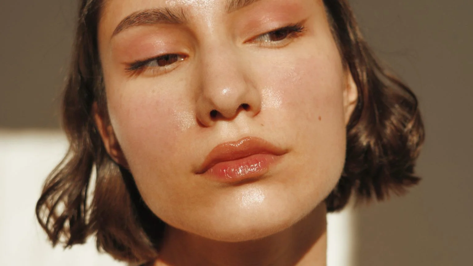 The Best Sunscreens for Acne-Prone Skin That Don’t Trigger Breakouts