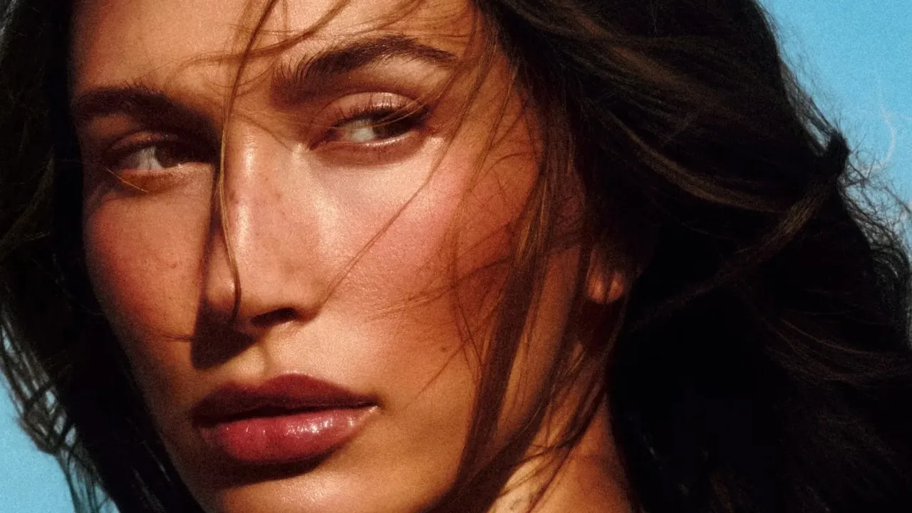 Rhode’s First Bronzer and Luminizer: An Early Look at the Summer Collection