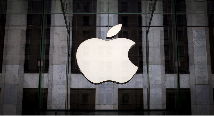 How Apple’s Hybrid AI Model Protects Your Data Without Sacrificing Power