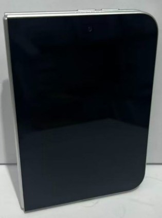 Foldable iPhone Dummy Leak Points to 7.8-Inch OLED and Titanium Frame