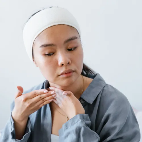 How to Adapt Your Skincare Routine as Seasons Change