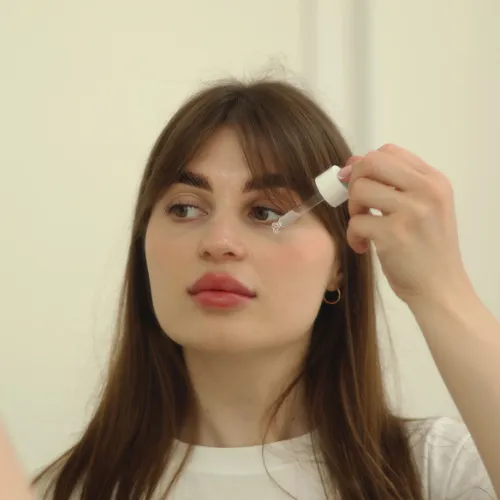 How to Adapt Your Skincare Routine as Seasons Change