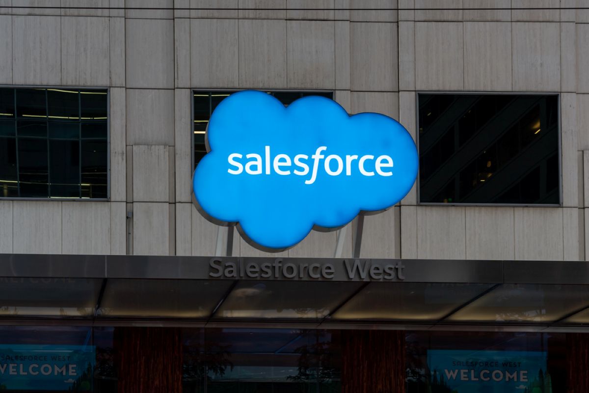 Salesforce’s AI Revenue Boom Collides With Fresh Layoffs