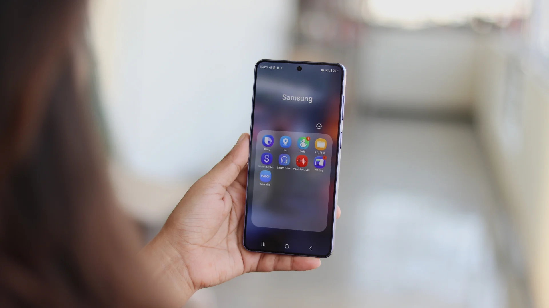 Samsung’s Phone Lead Shows Why Satisfaction Now Beats Sheer Volume