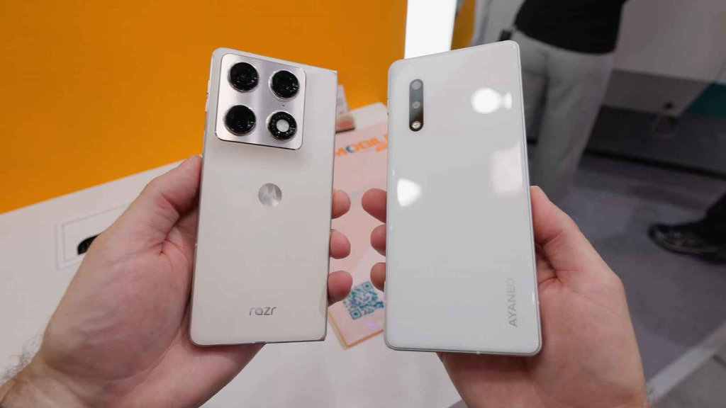 AYANEO Pocket Play Hands-On: A Modern Xperia Play Successor