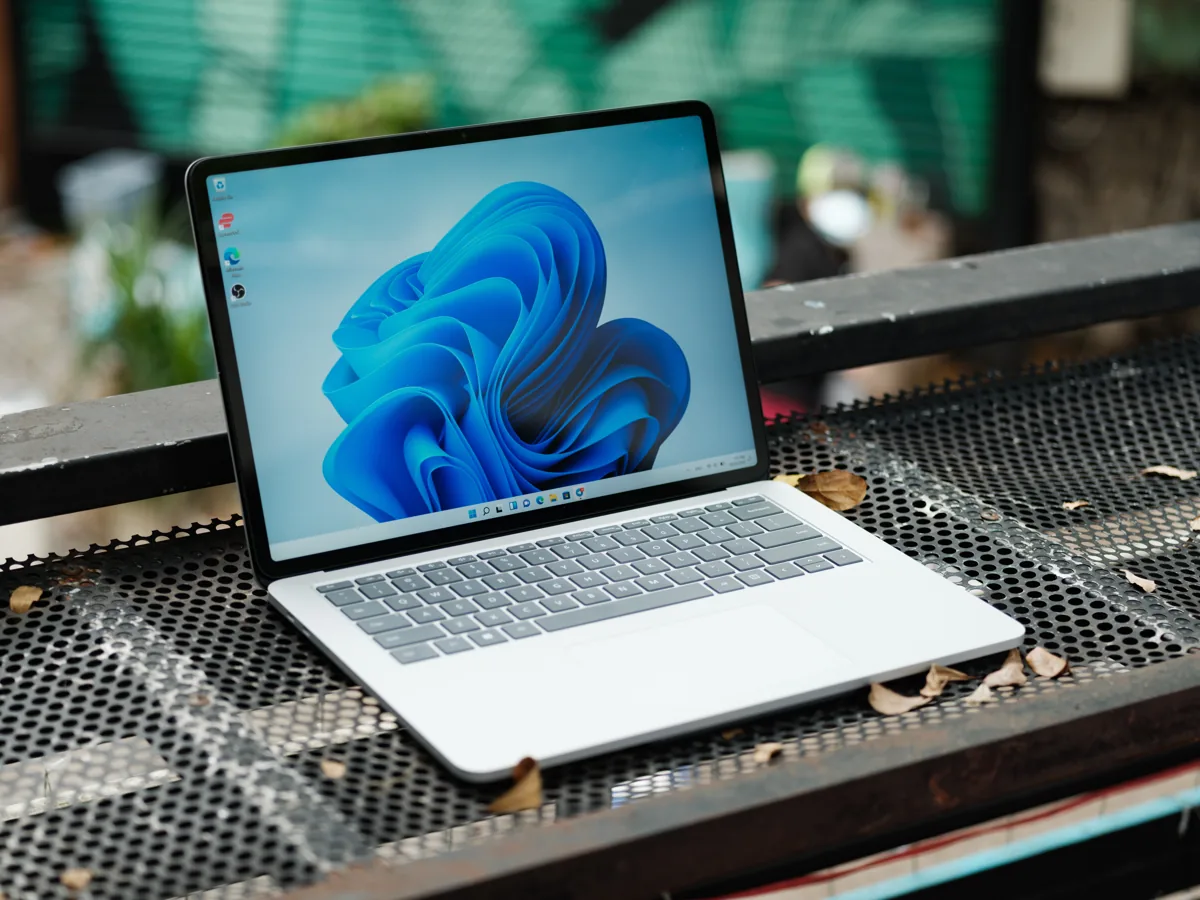 Virtual Desktops and Task Manager Hacks for Smarter Windows Multitasking