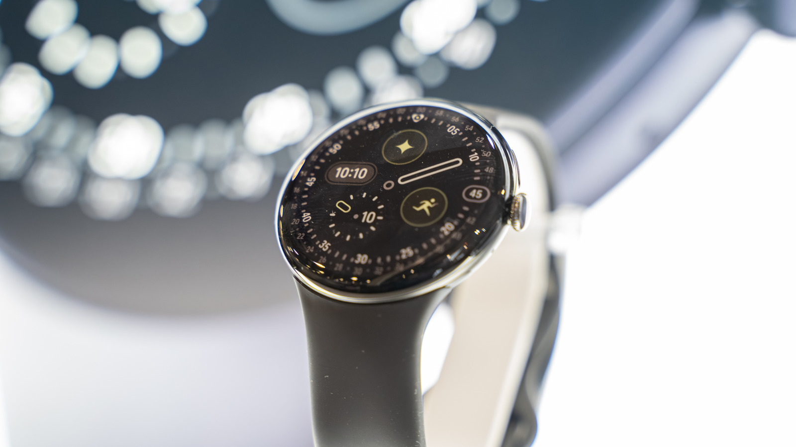 Original Pixel Watch Left Behind as Wear OS 7 Arrives