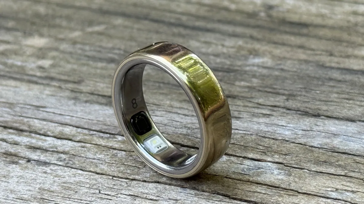 Oura Ring 5 vs Fitbit Air and the Best Smart Ring Alternatives