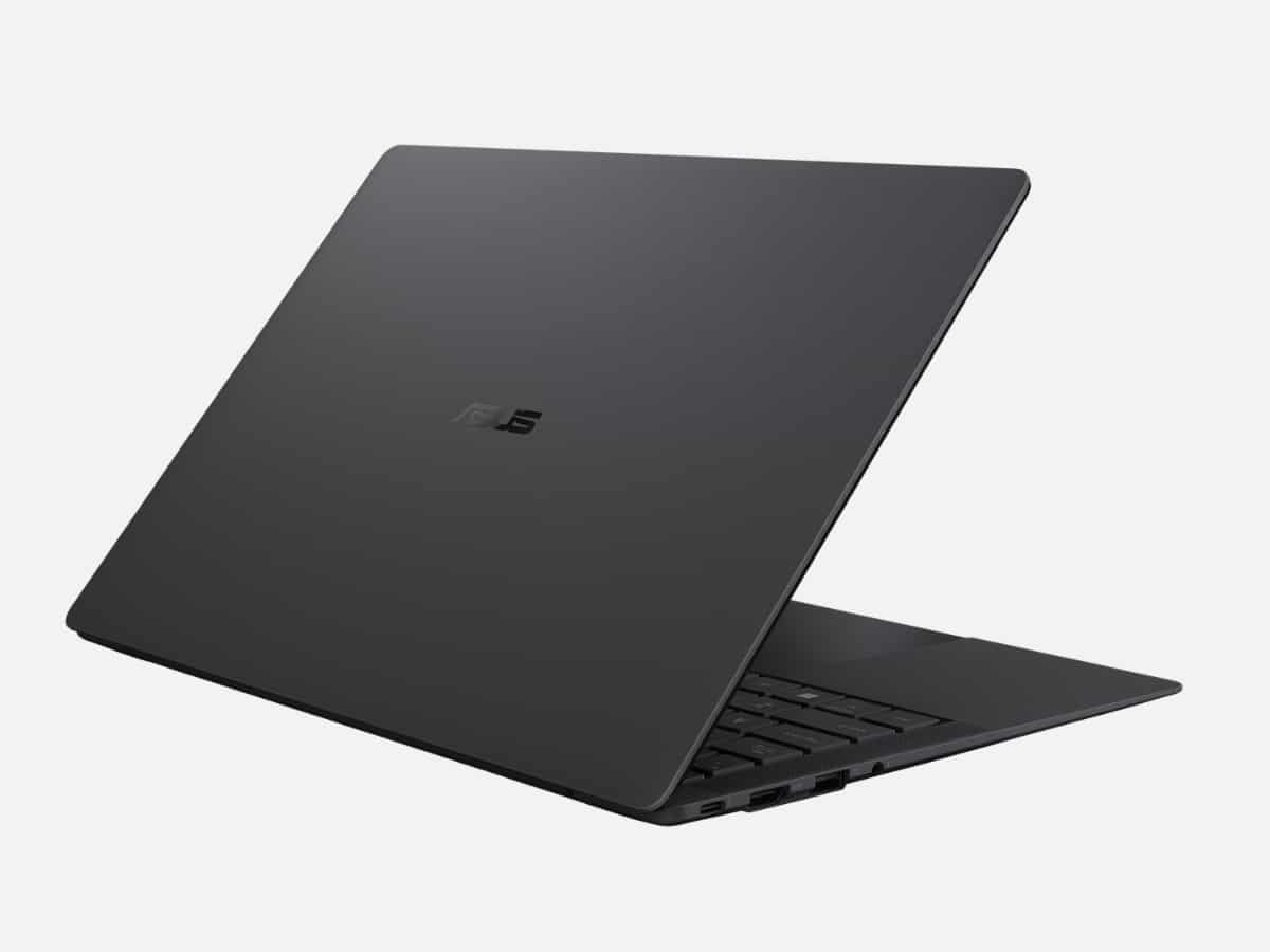 Sub‑1kg Laptops With Serious GPUs: ASUS vs Gigabyte