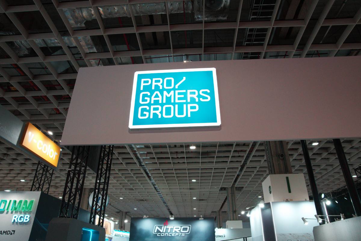 Holograms, Matrix Displays and the New Era of PC Cooling