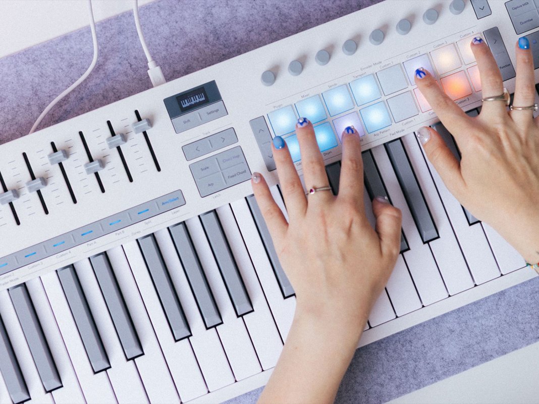 Arturia MiniLab 37 vs Novation Launchkey 61 MK4: Smarter Compact MIDI Controllers