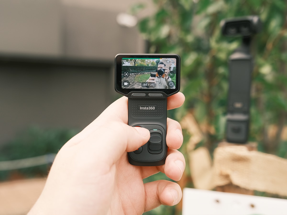 Insta360 Luna Ultra vs DJI Osmo Pocket 4P: 8K Gimbal Cameras for Vloggers