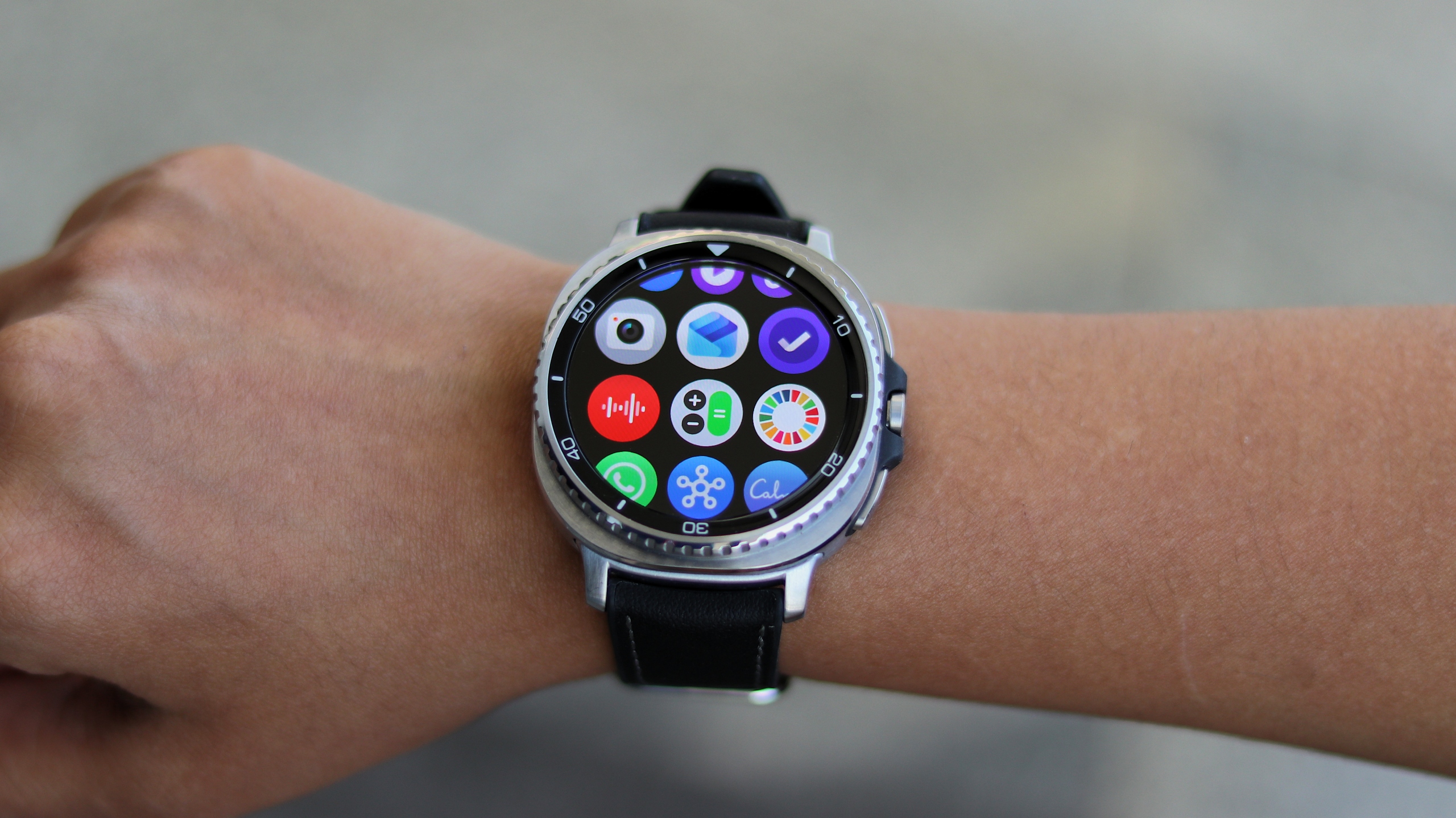 Telegram Returns to Smartwatches With Full Chat Support