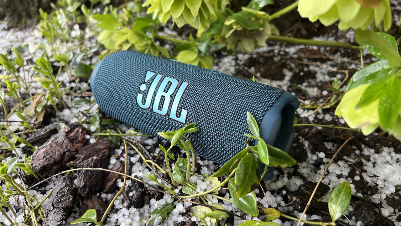 Best Budget Bluetooth Speakers Under src=