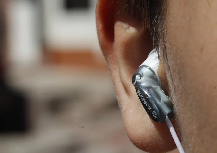Deezer’s Free AI Music Detector Puts Streaming Playlists Under the Microscope