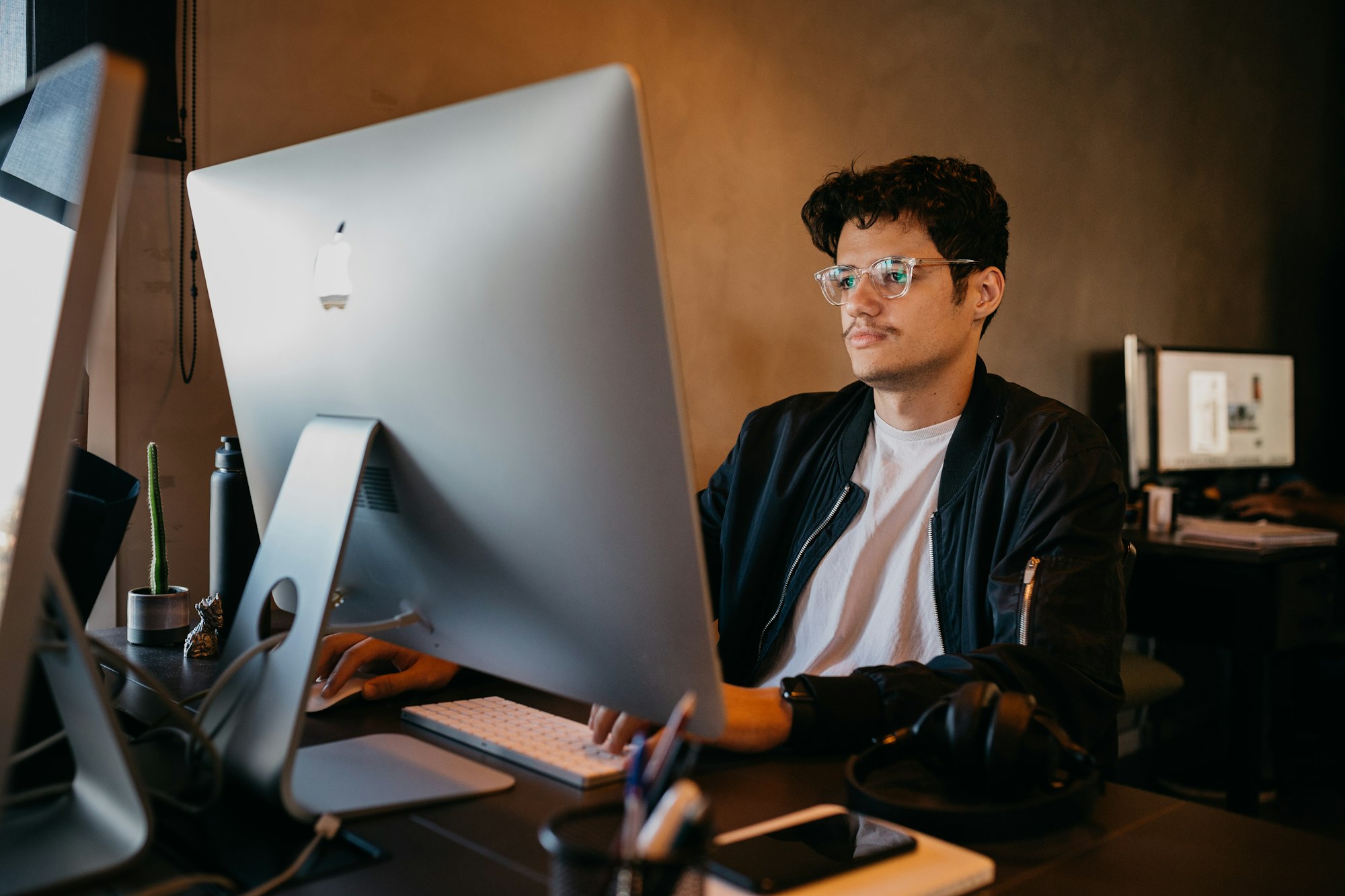 Claude Goes Down: The Best AI Alternatives and When to Use Them
