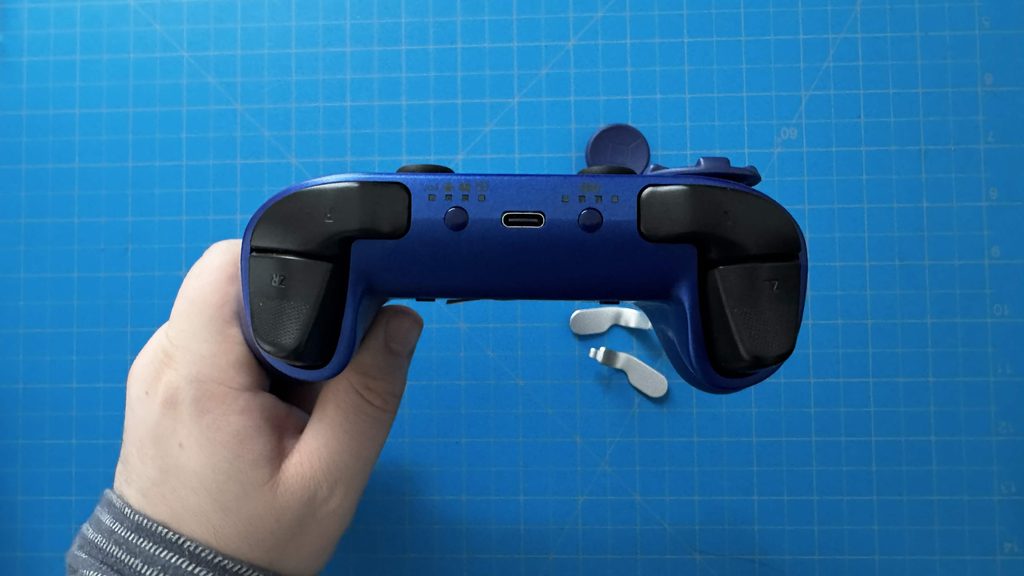 Razer Kishi V3 Pro vs GuliKit TT Max: Which Mobile Controller Wins