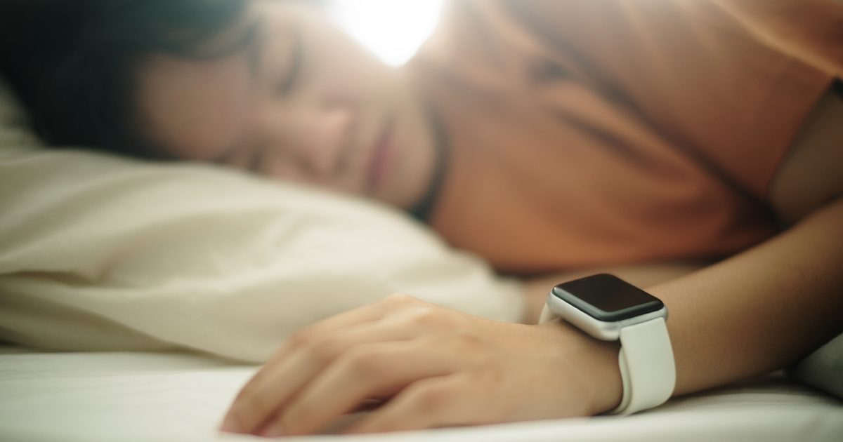 Smart Rings vs Sleep Trackers: Which Wearable Wins the Night?