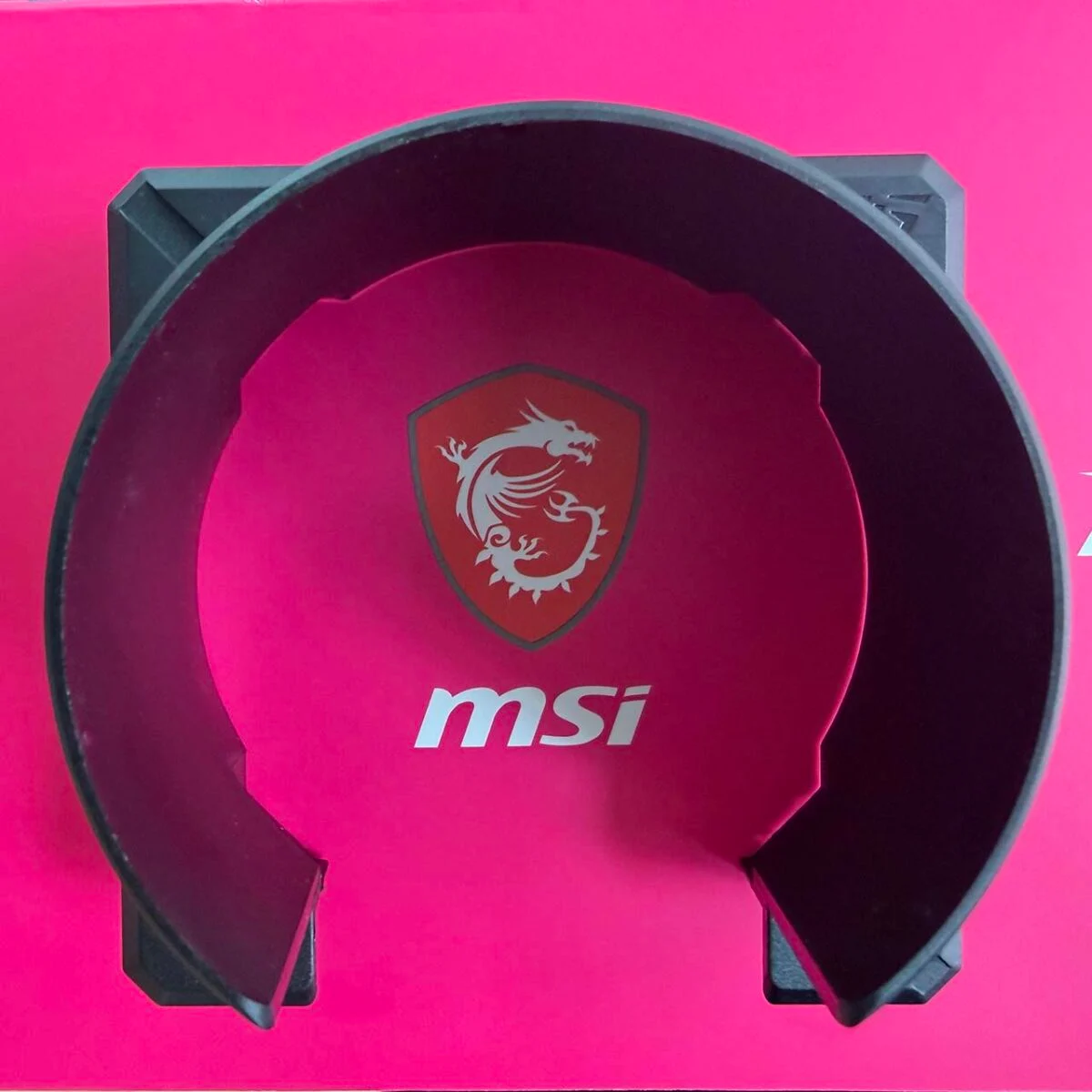 Noctua NL-LC1 vs MSI MPG CoreLiquid P22: Silence or Features?
