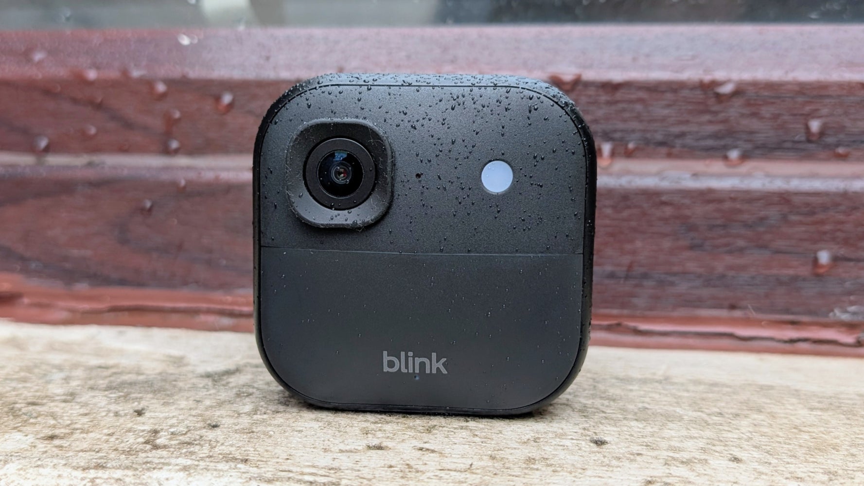 Budget Outdoor Security Cameras: Onn Floodlight vs Blink 2K+