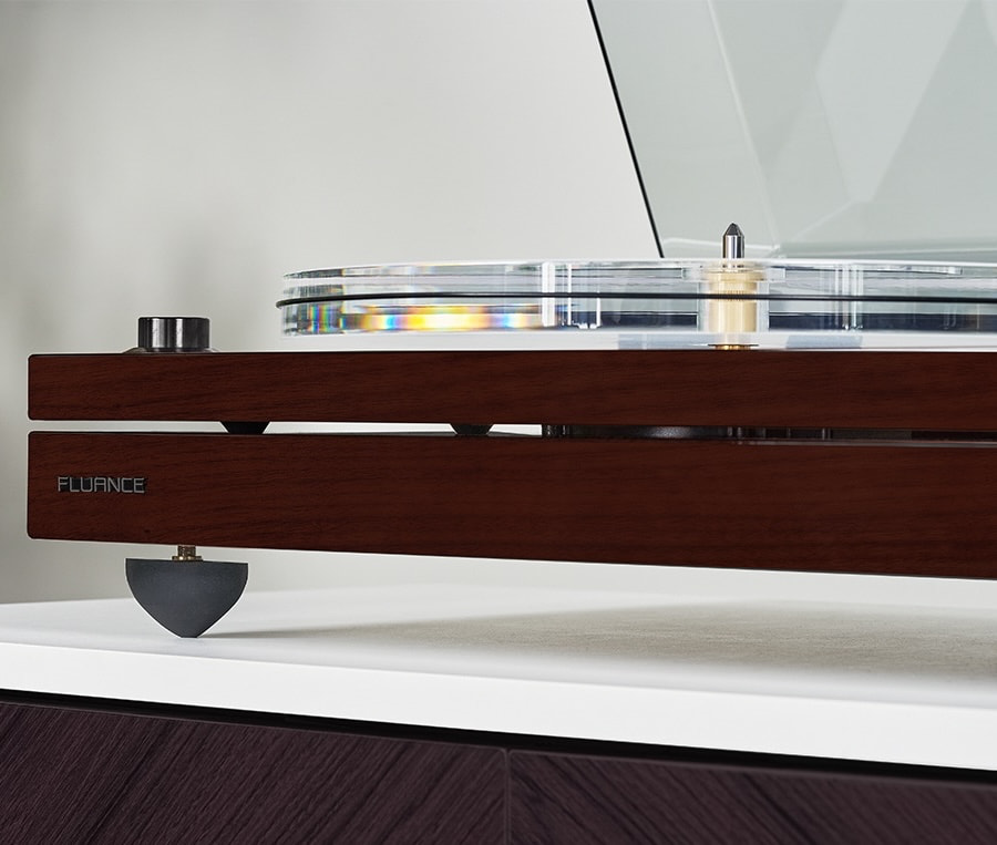 All-in-One Turntable and CD Systems Redefine Physical Listening