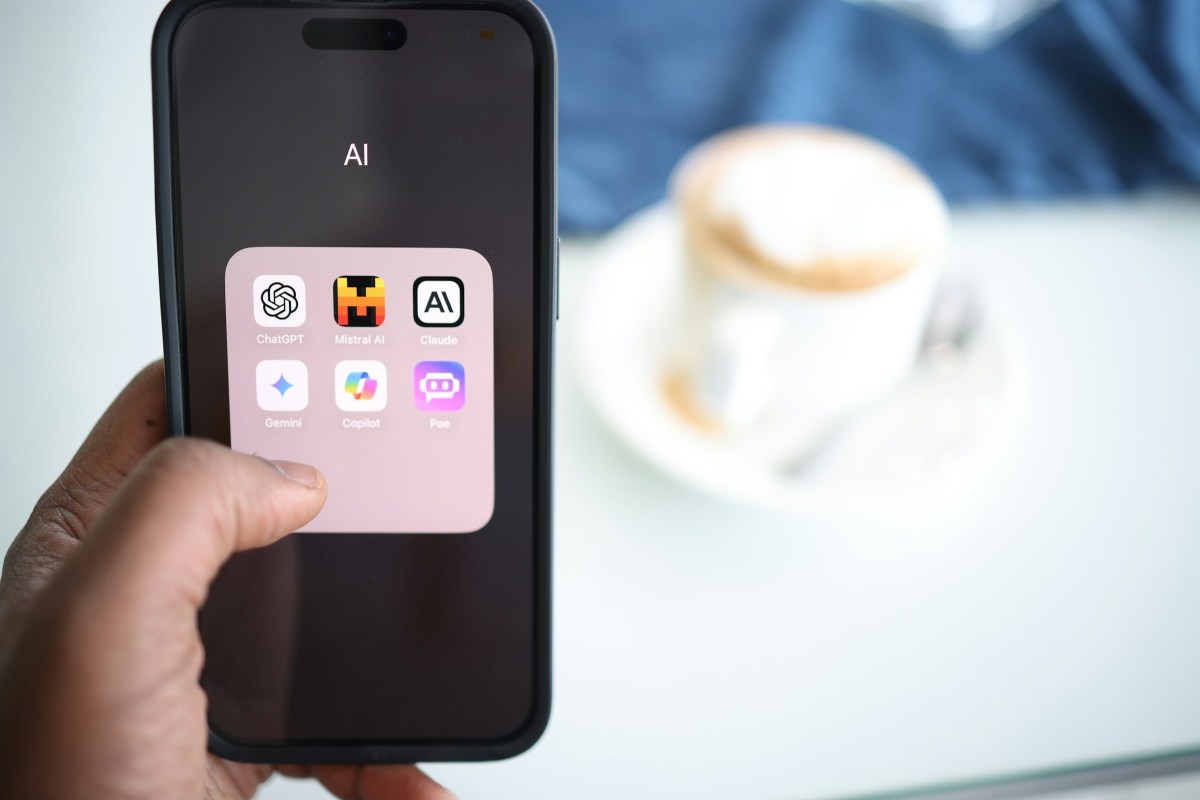 ChatGPT Loses AI Chatbot Lead as Gemini and Claude Surge