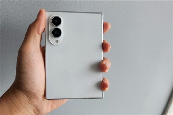 Galaxy Z Fold8 and Fold8 Ultra Set for July Launch with Snapdragon Power and Satellite Connectivity