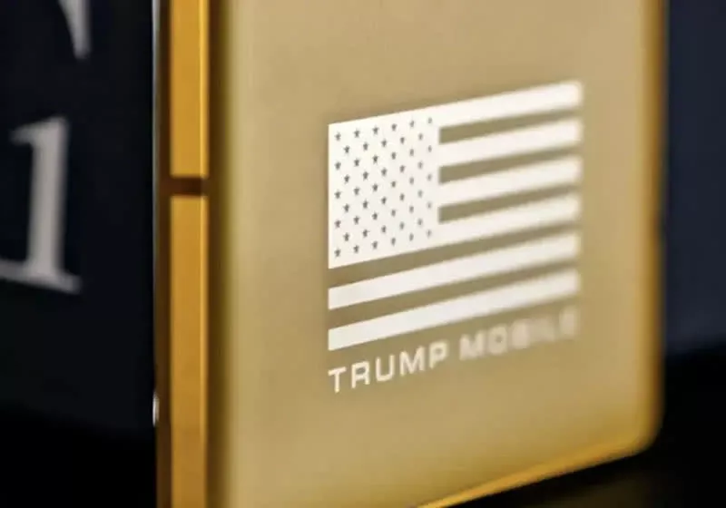 Trump T1 Teardown Shows Rebranded HTC Flagship, Not New Phone