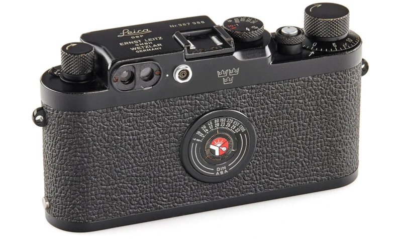 Why Photographers Abandon New Cameras for 14-Year-Old Leicas