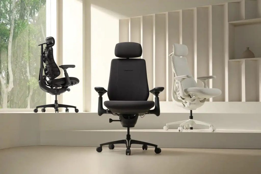 LiberNovo Maxis Chair Finally Centers Bigger Bodies in Ergonomic Design