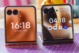 Motorola’s New Razr Foldables Take On Samsung’s Dominance