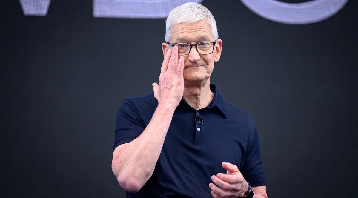Why iPhone Prices Are Rising: Inside Apple’s Memory Chip Crunch