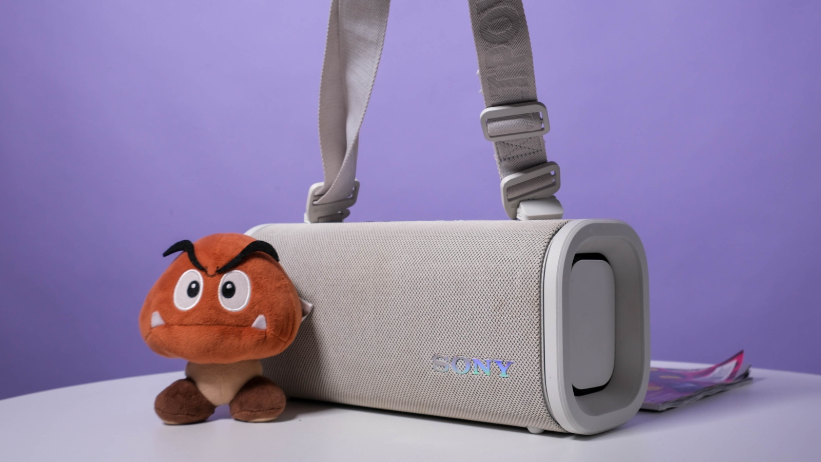 Sonos Play vs. Sony ULT Field 5: Premium Portable Speakers for Home and Outdoors