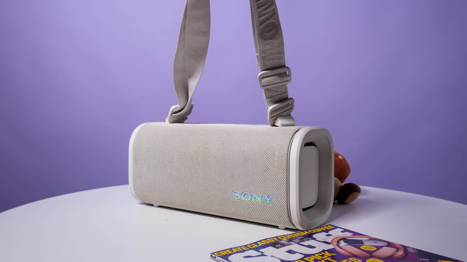 Sonos Play vs. Sony ULT Field 5: Premium Portable Speakers for Home and Outdoors