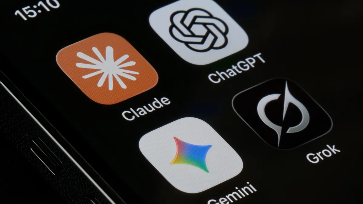 ChatGPT Falls Below 50% Market Share as Rivals Surge