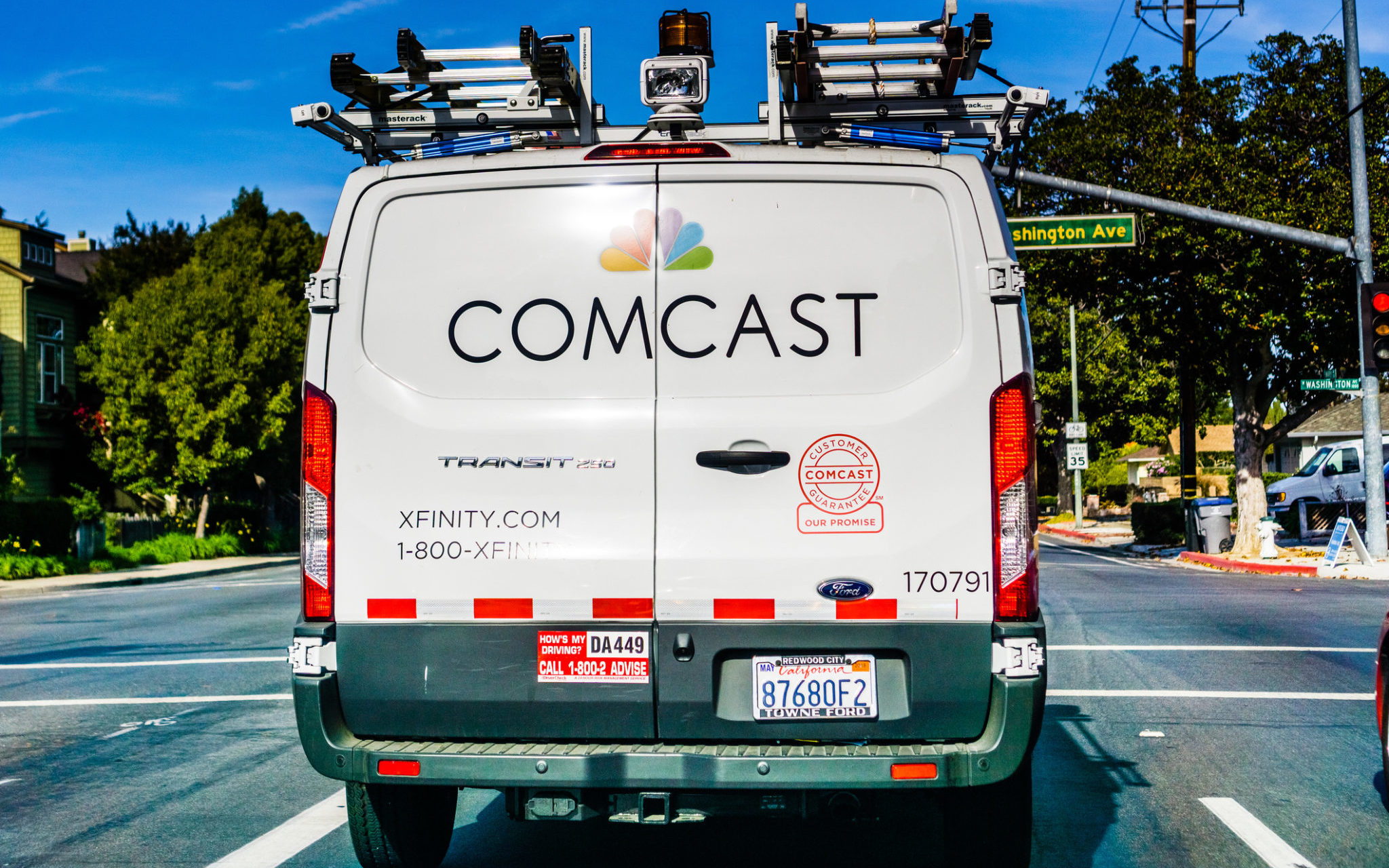 Major Internet Providers Are Finally Simplifying Your Bill