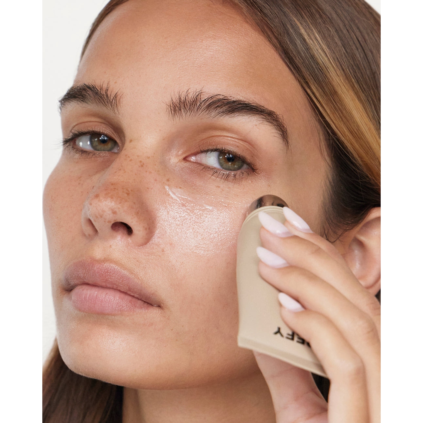 Why Skinimalism Is the Answer to Beauty Product Overload