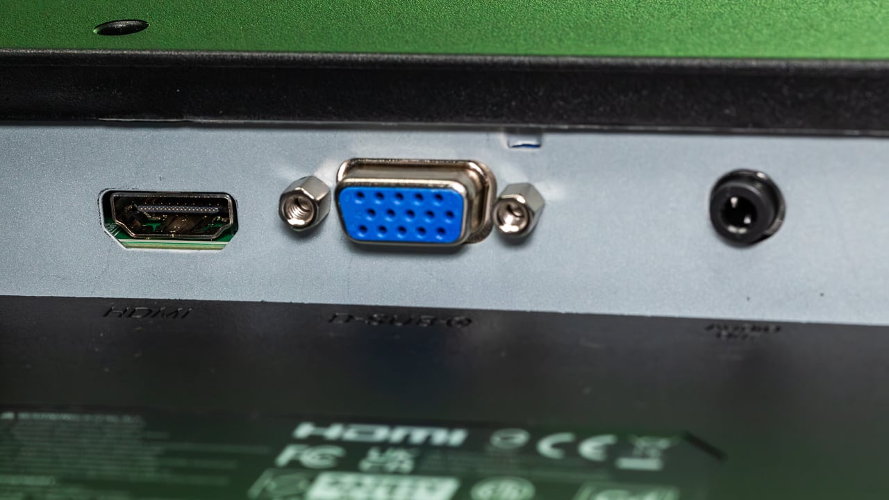 Best Budget Monitors Under loading=