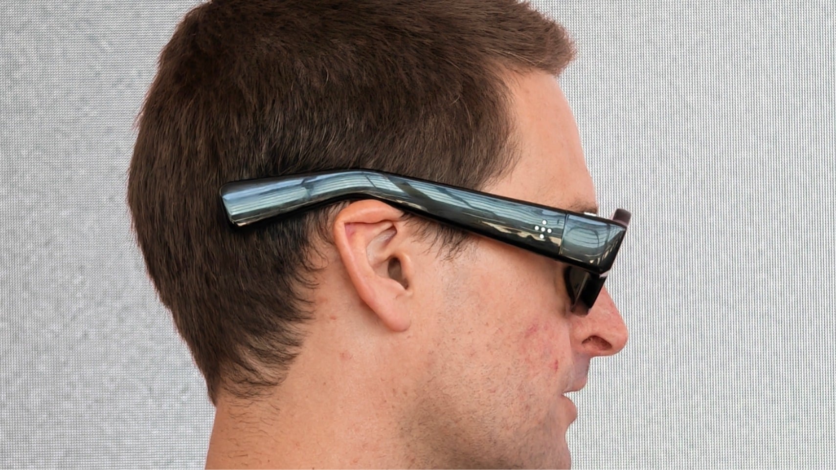 Snap Specs AR Glasses Show Why Lighter Design Can Still Hurt