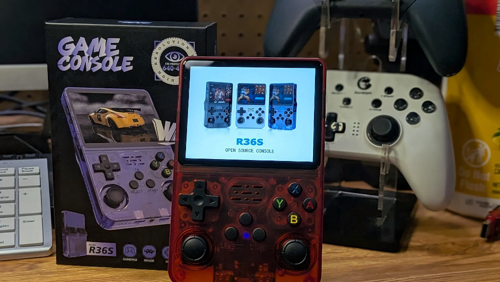 Fake Retro Handhelds Flood Retail: Spotting R36S and G02 Clones