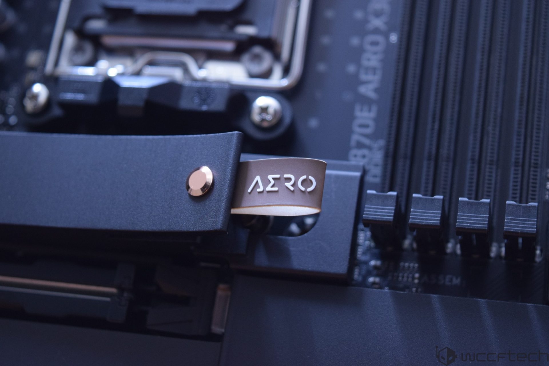 X870 Motherboards: Budget vs Premium for Ryzen 9000