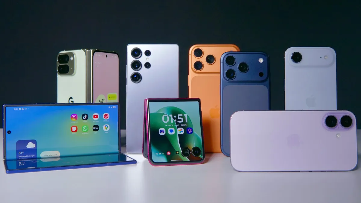 Foldable Phones Are Getting Wider: Why Screen Shape Now Matters More Than Thinness