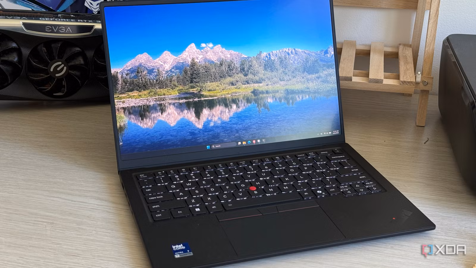 ThinkPad X1 Carbon Aura Edition Makes Modular Business Laptops Real